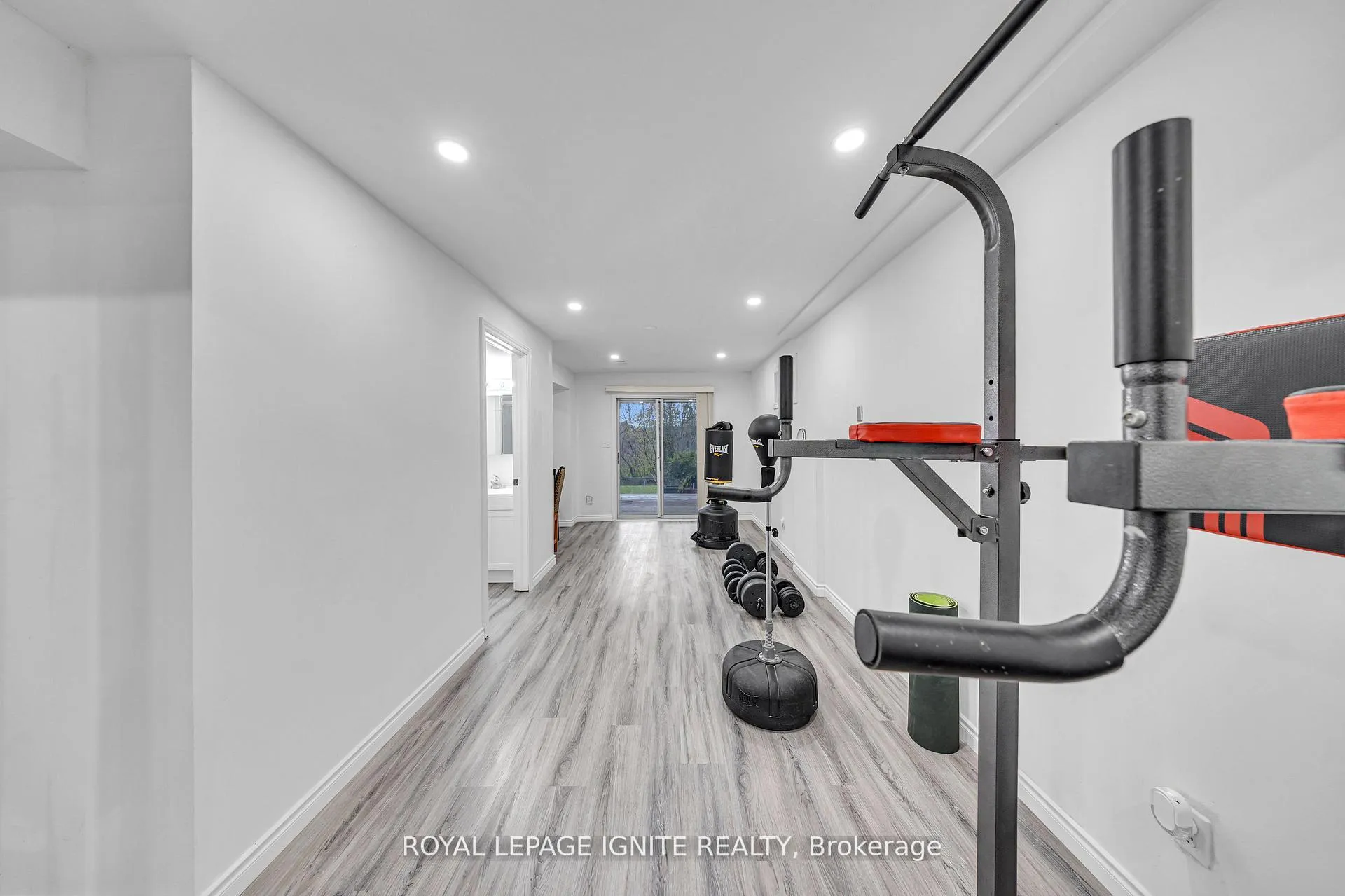 Photo 21 of 431 Cobblehill Drive, Oshawa, Pinecrest — HOMEH