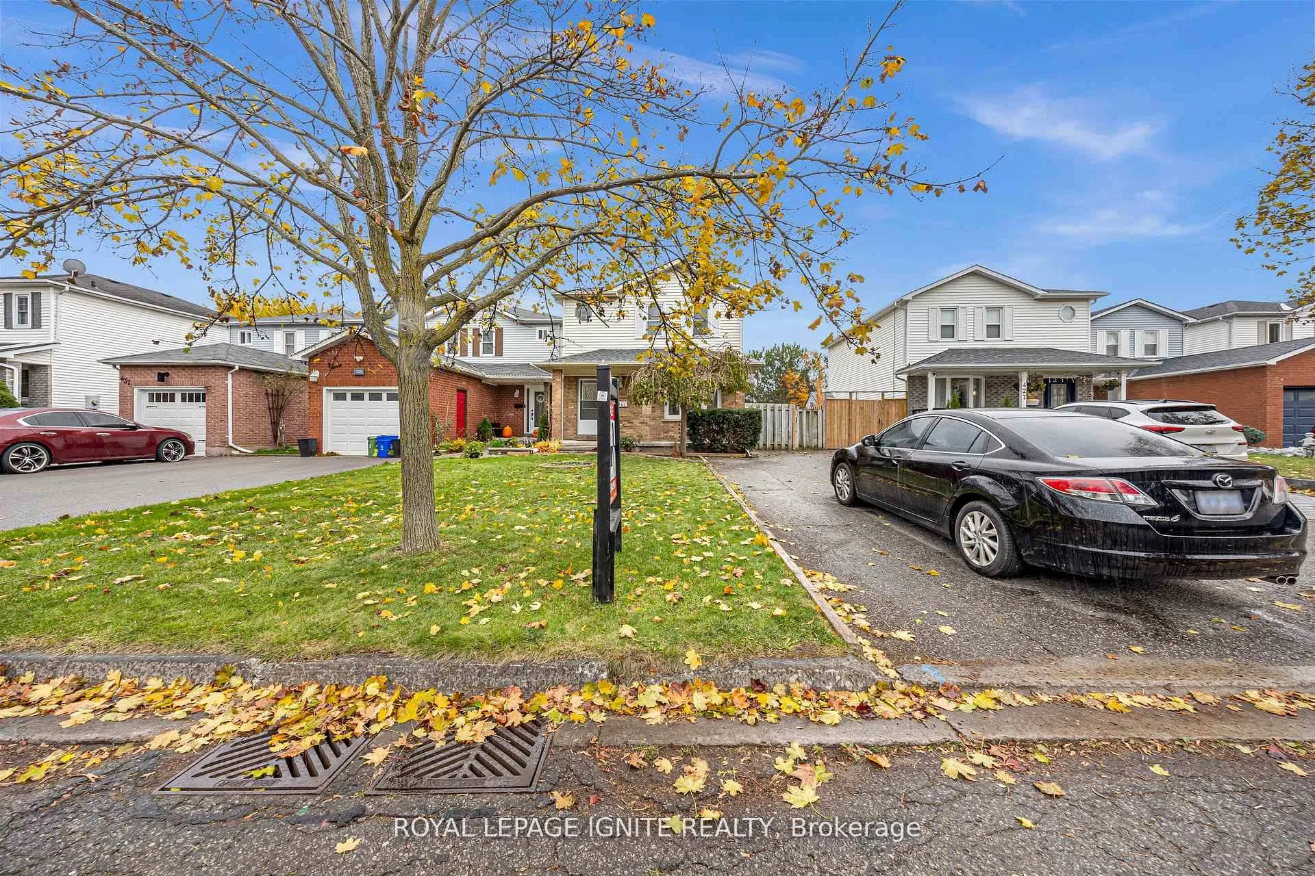 Photo 32 of 431 Cobblehill Drive, Oshawa, Pinecrest — HOMEH