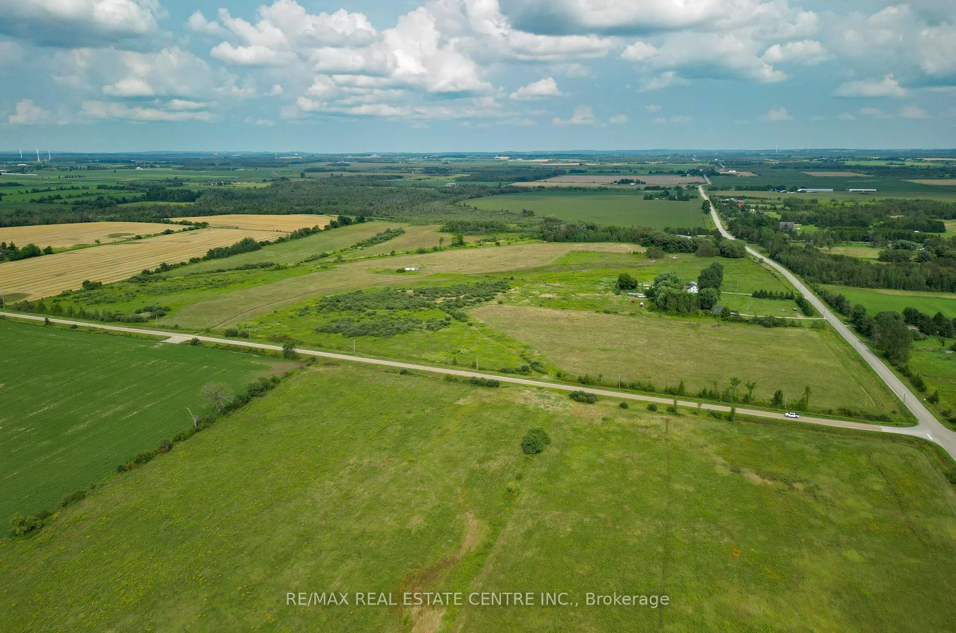 Photo 3 of 383299 20 Side Road, Amaranth, Rural Amaranth — HOMEH