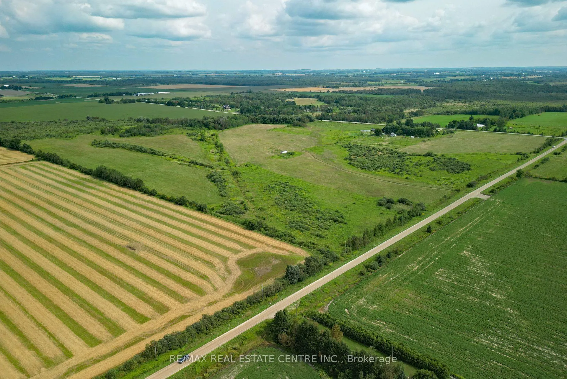 Photo 5 of 383299 20 Side Road, Amaranth, Rural Amaranth — HOMEH