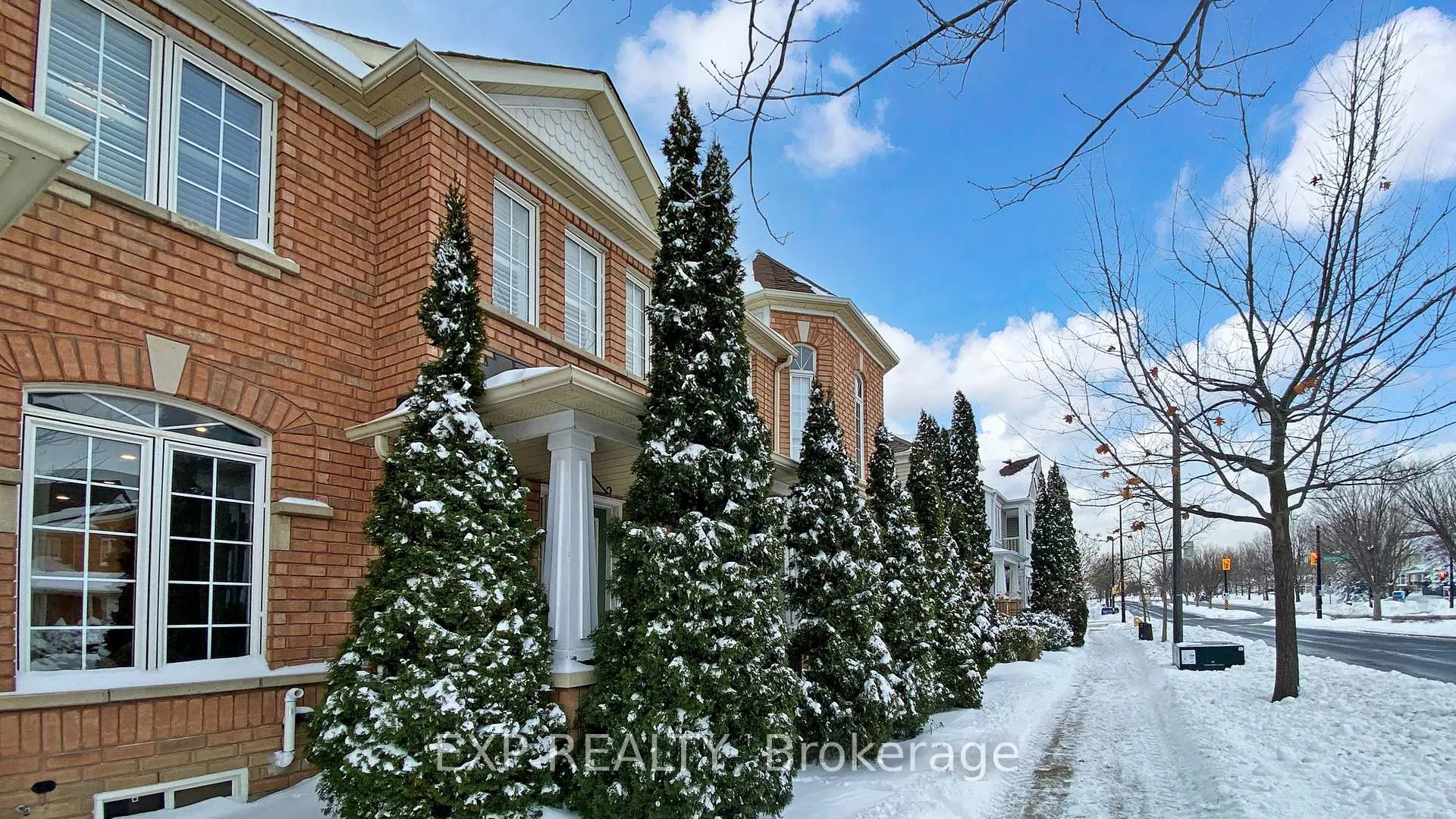 Photo 2 of 465 Bur Oak Avenue, Markham, Berczy — HOMEH