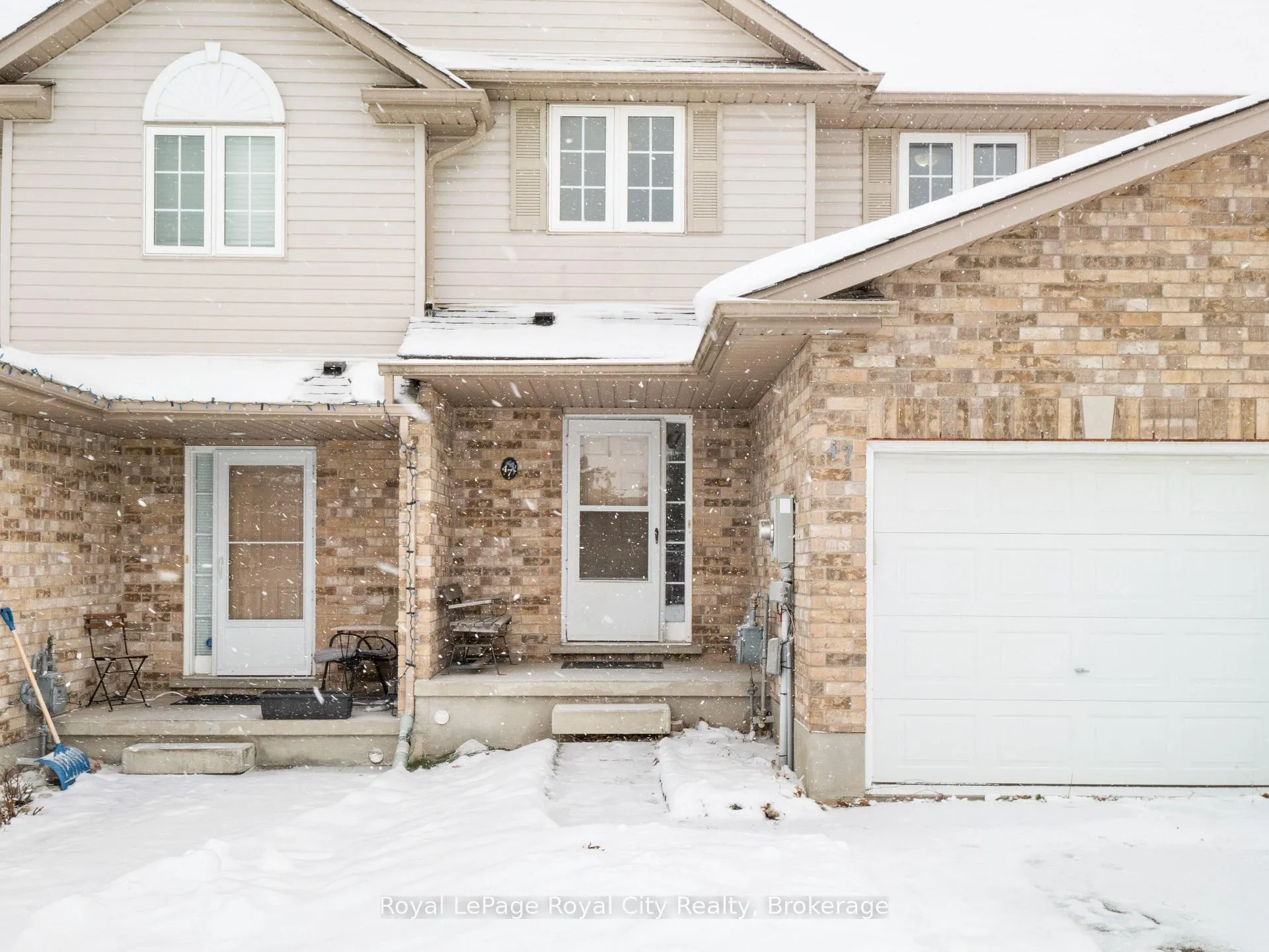 Photo 2 of 47 Schroder Crescent, Guelph, Grange Road — HOMEH