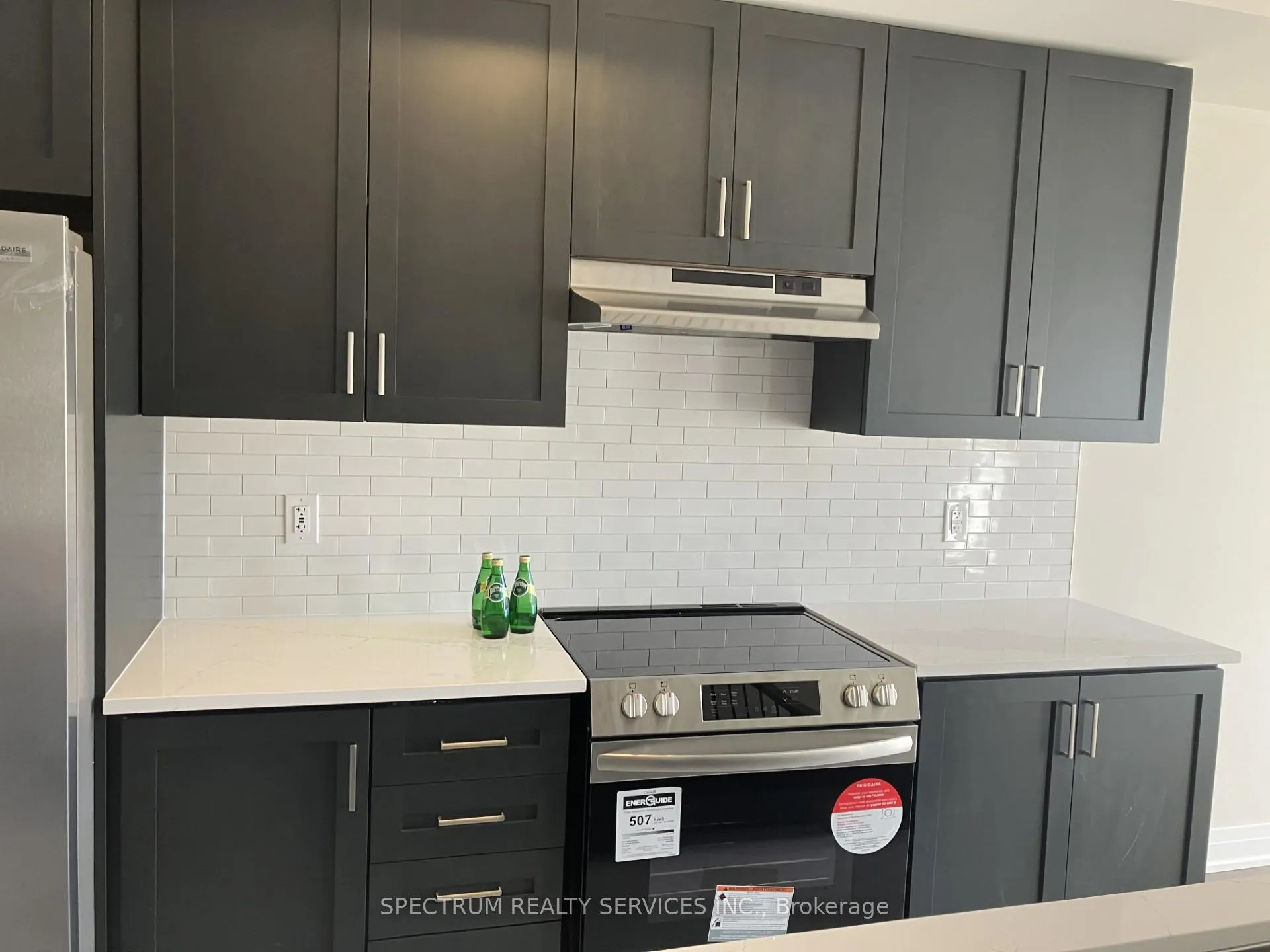 Photo 8 of 38 Lindcrest Manor, Markham, Cornell — HOMEH