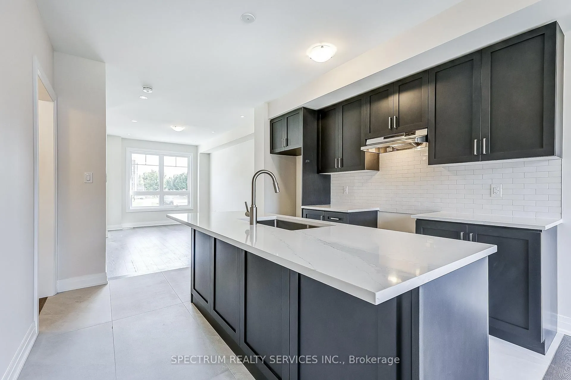 Photo 9 of 38 Lindcrest Manor, Markham, Cornell — HOMEH