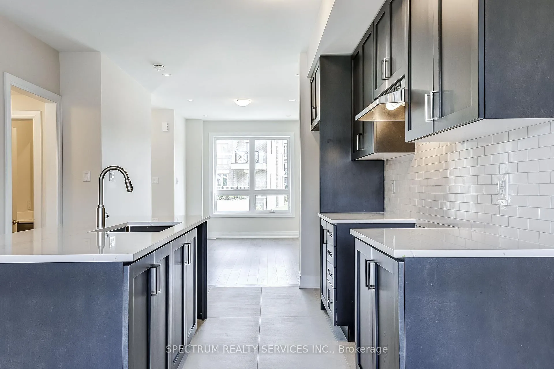 Photo 10 of 38 Lindcrest Manor, Markham, Cornell — HOMEH