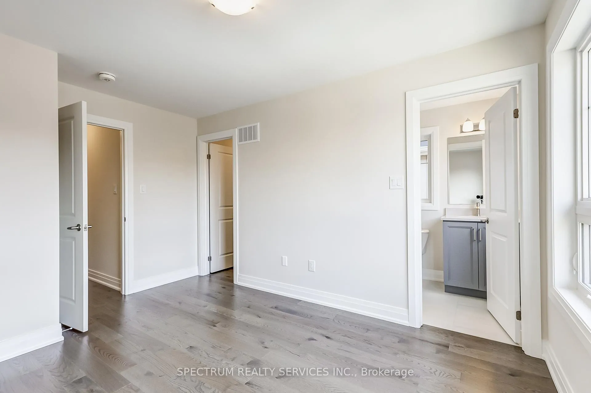 Photo 21 of 38 Lindcrest Manor, Markham, Cornell — HOMEH