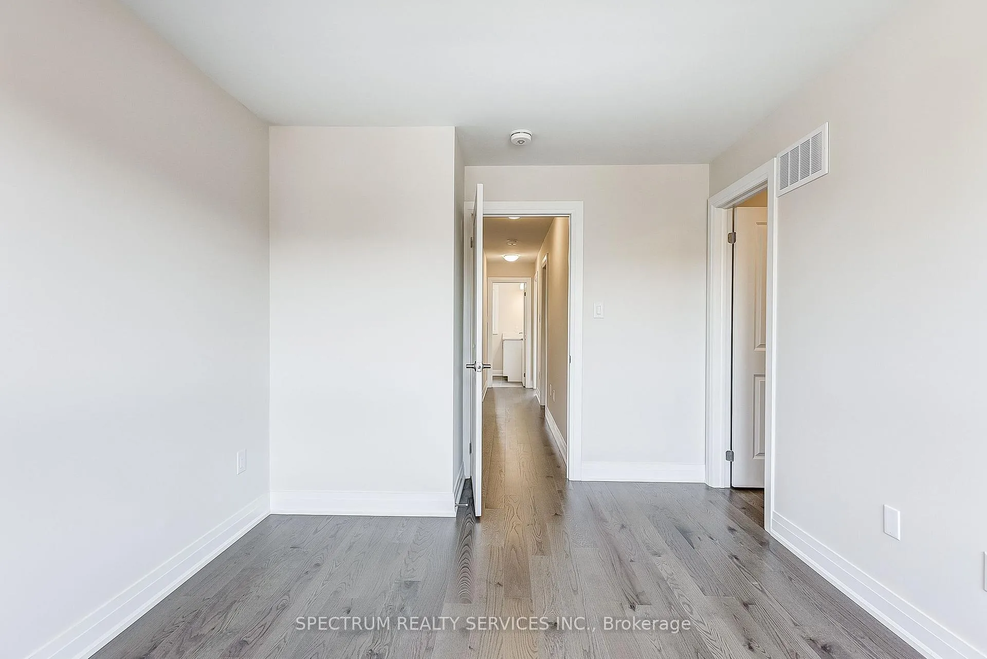 Photo 22 of 38 Lindcrest Manor, Markham, Cornell — HOMEH