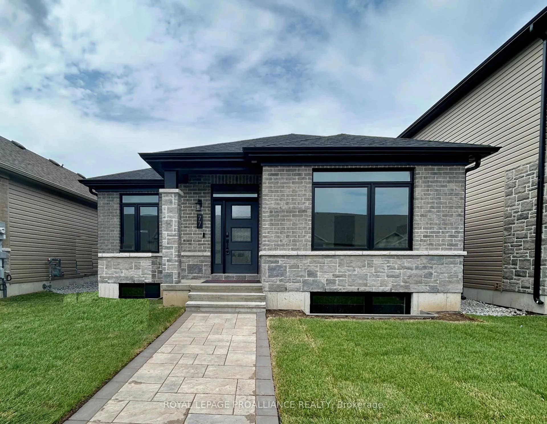 Photo 1 of 77 Athabaska Drive, Belleville, Belleville Ward — HOMEH