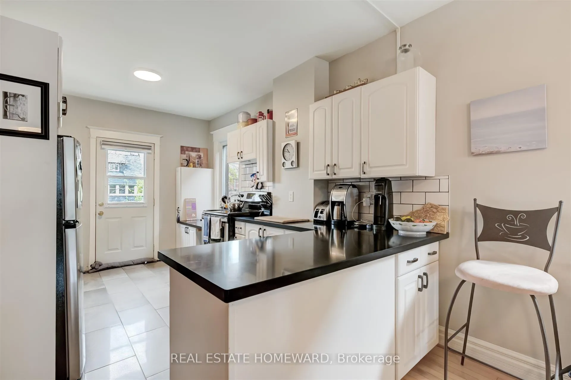 Photo 7 of 167 Wineva Avenue, Toronto, The Beaches — HOMEH