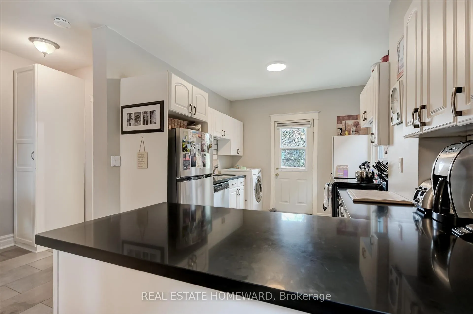 Photo 8 of 167 Wineva Avenue, Toronto, The Beaches — HOMEH