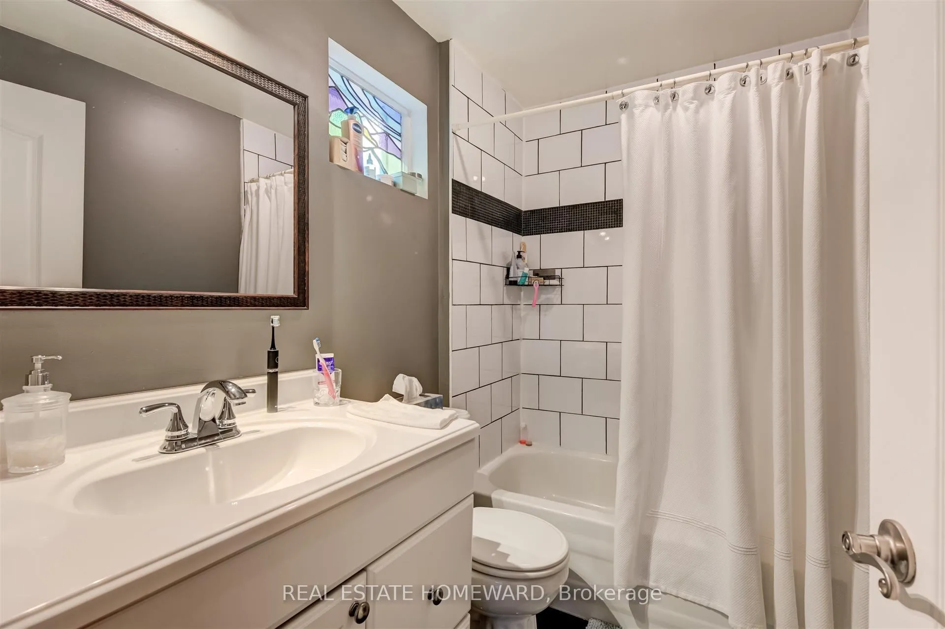 Photo 13 of 167 Wineva Avenue, Toronto, The Beaches — HOMEH