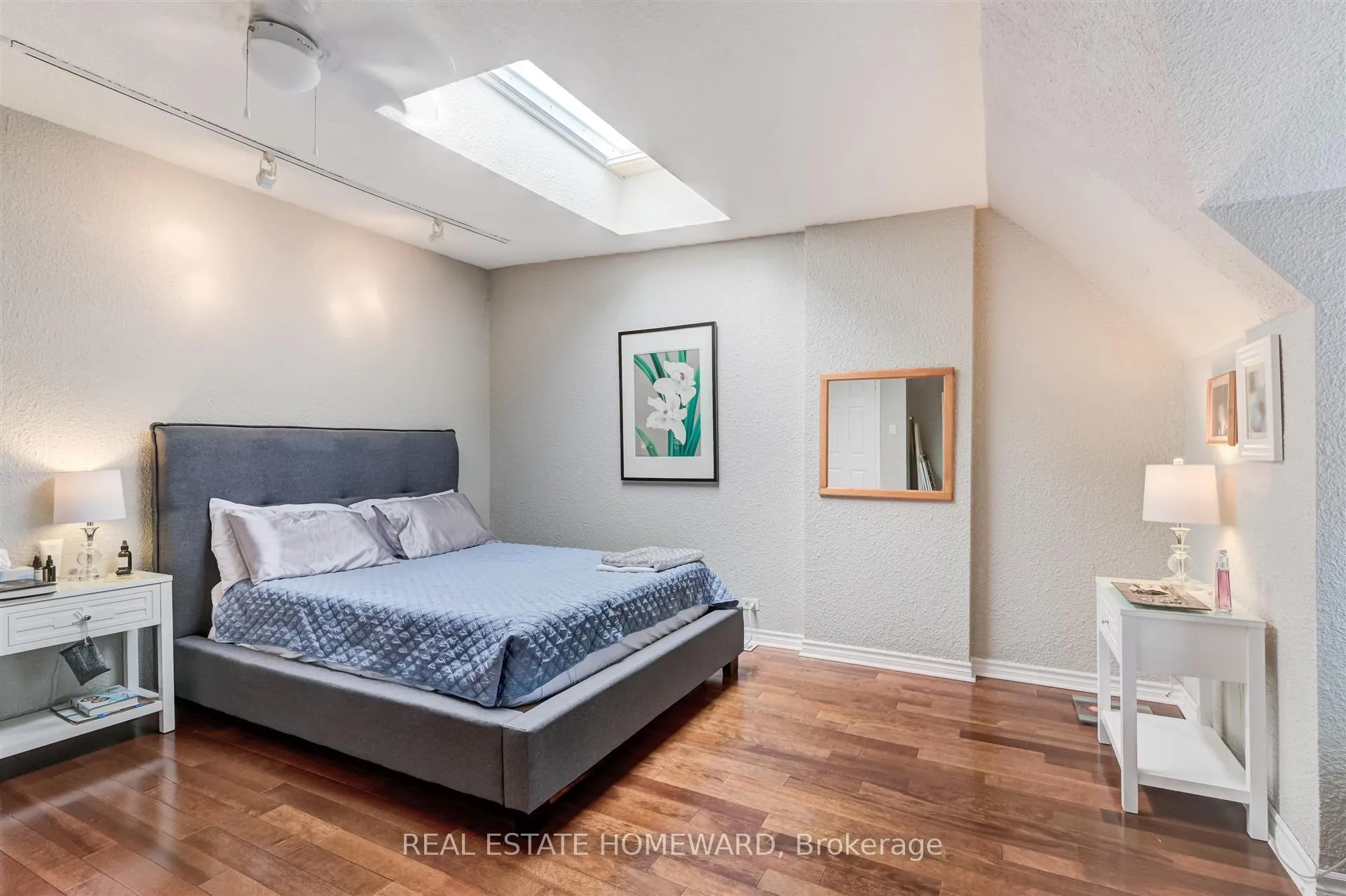 Photo 15 of 167 Wineva Avenue, Toronto, The Beaches — HOMEH