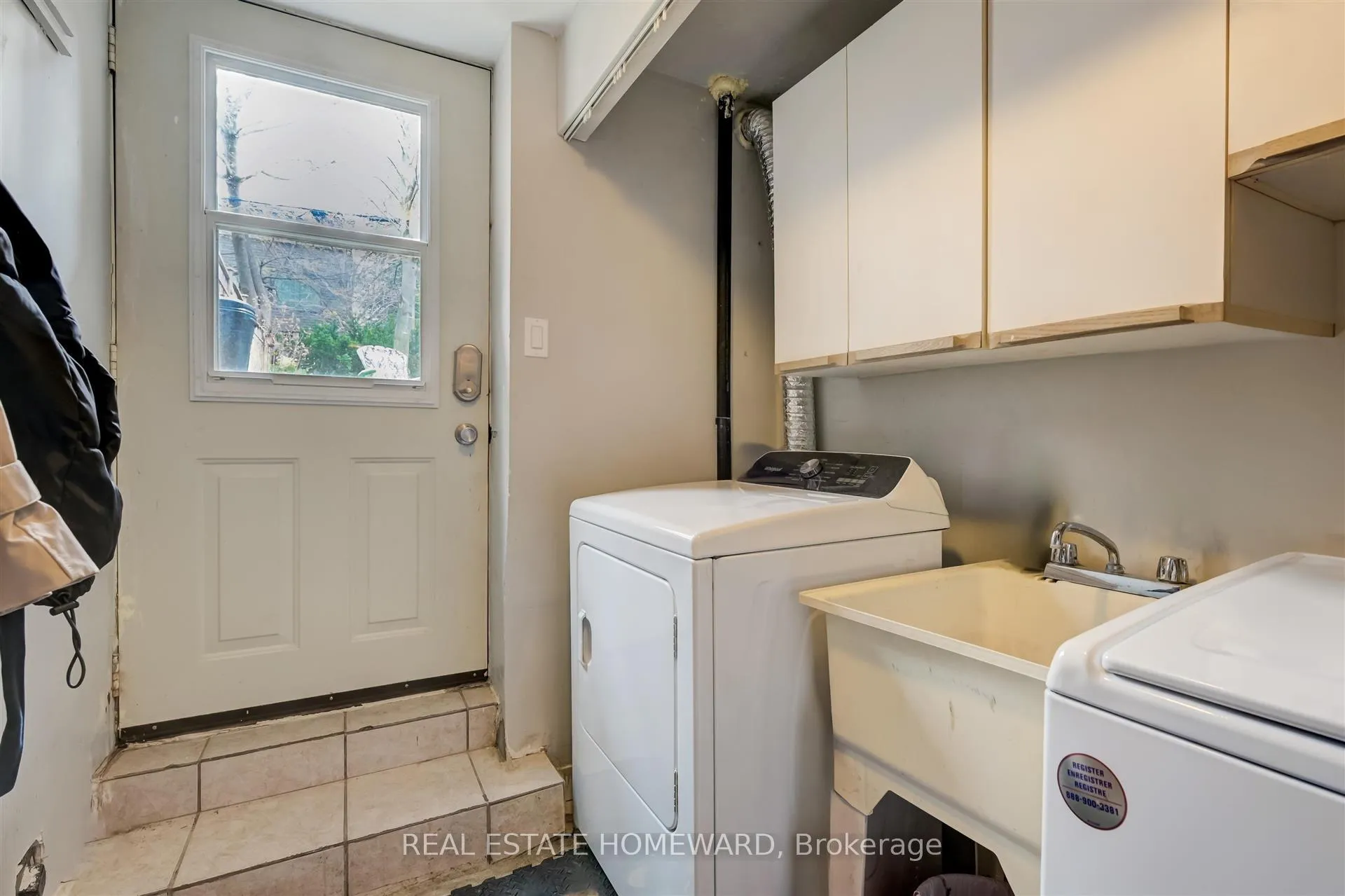Photo 28 of 167 Wineva Avenue, Toronto, The Beaches — HOMEH