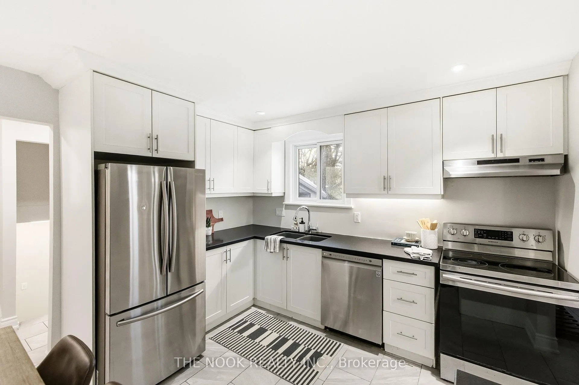 Photo 13 of 629 Capilano Crescent, Oshawa, Donevan — HOMEH