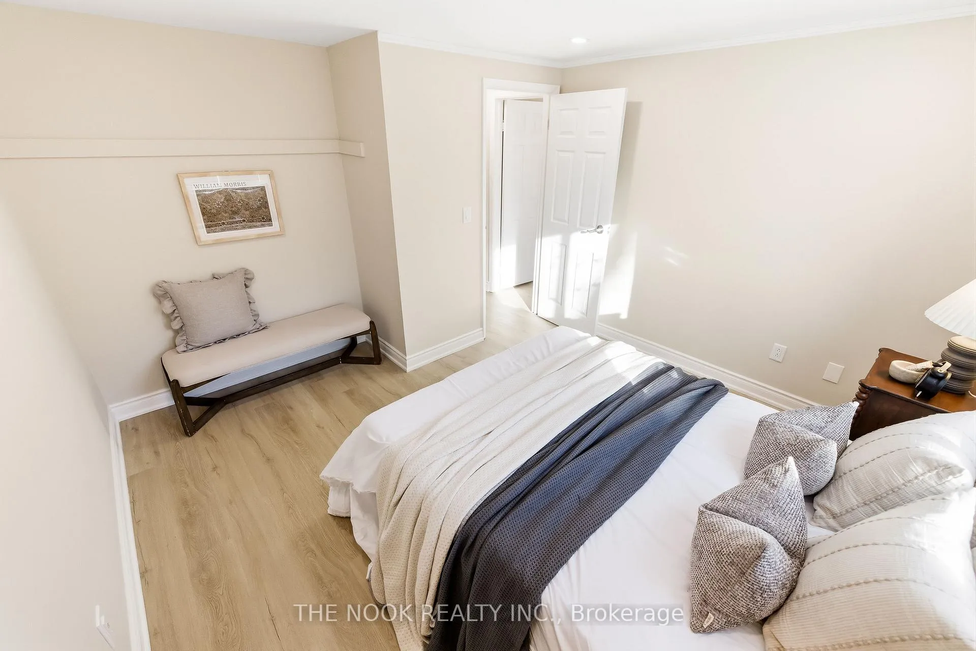 Photo 20 of 629 Capilano Crescent, Oshawa, Donevan — HOMEH