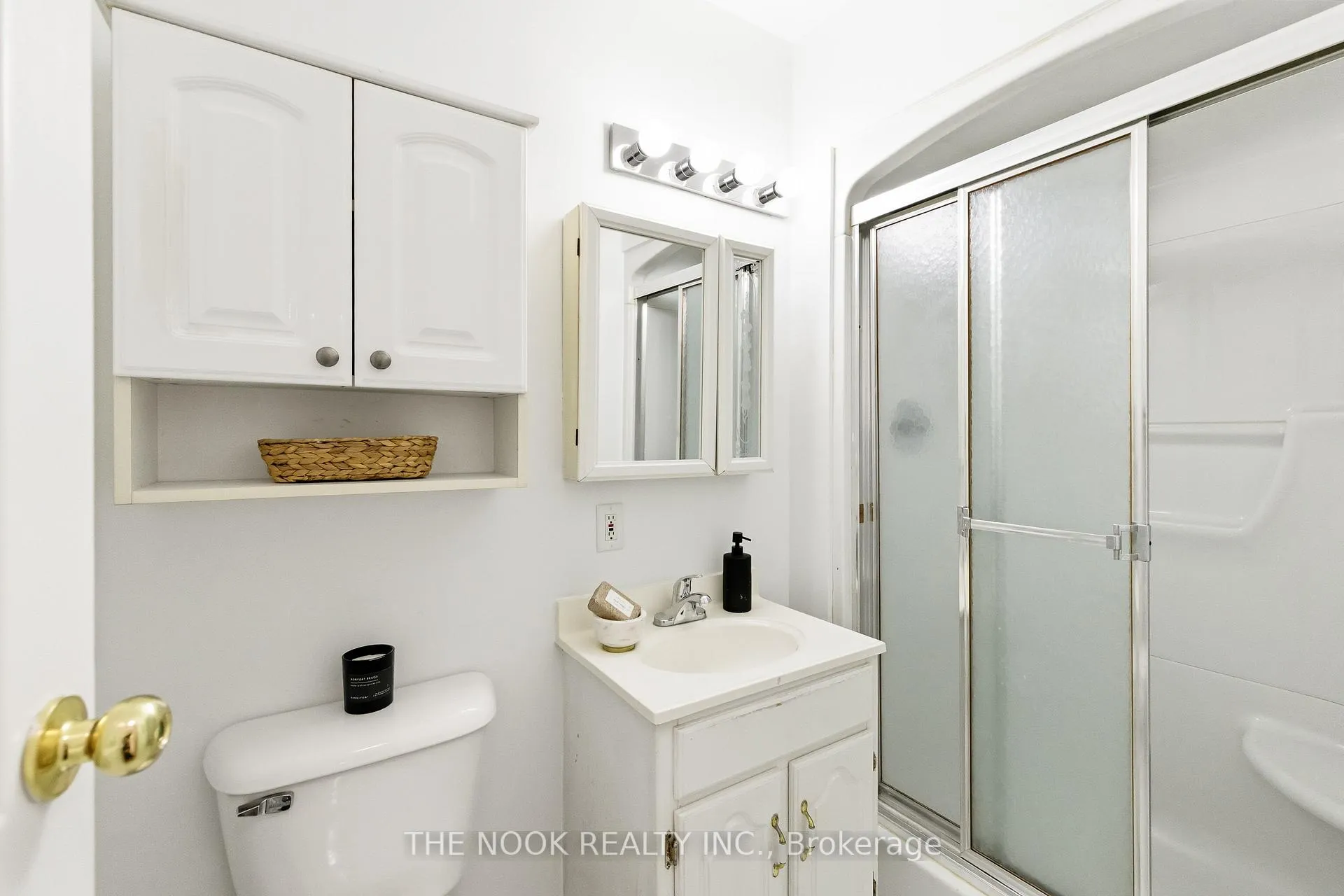 Photo 34 of 629 Capilano Crescent, Oshawa, Donevan — HOMEH
