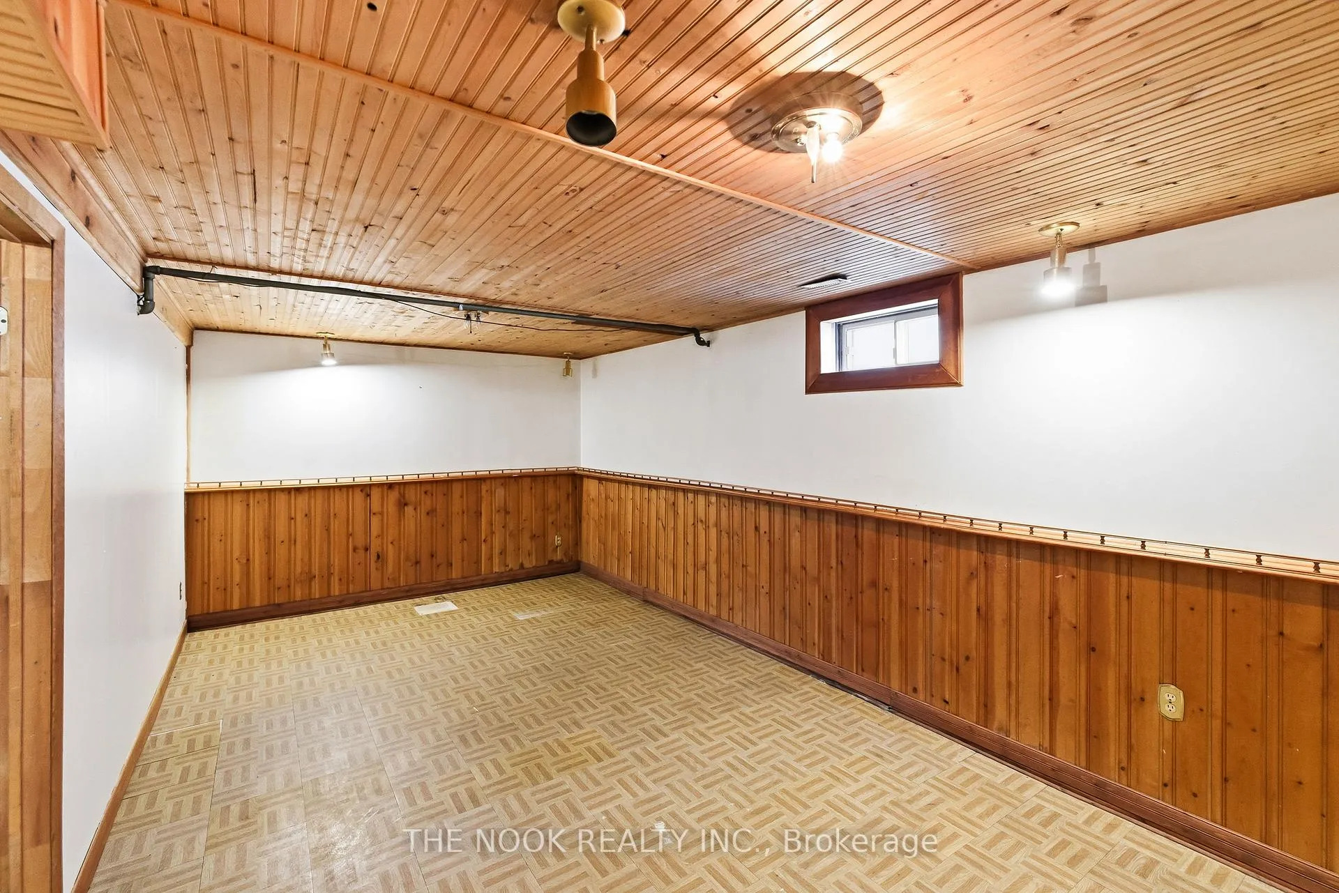 Photo 35 of 629 Capilano Crescent, Oshawa, Donevan — HOMEH