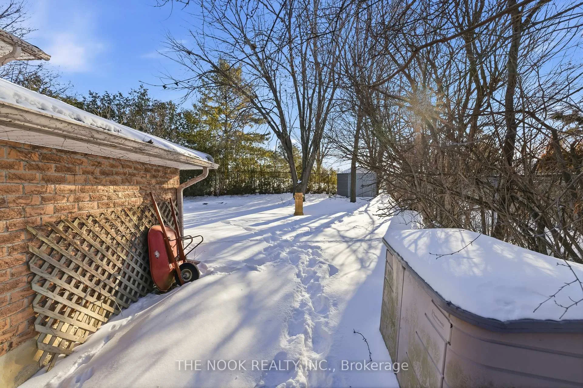 Photo 38 of 629 Capilano Crescent, Oshawa, Donevan — HOMEH