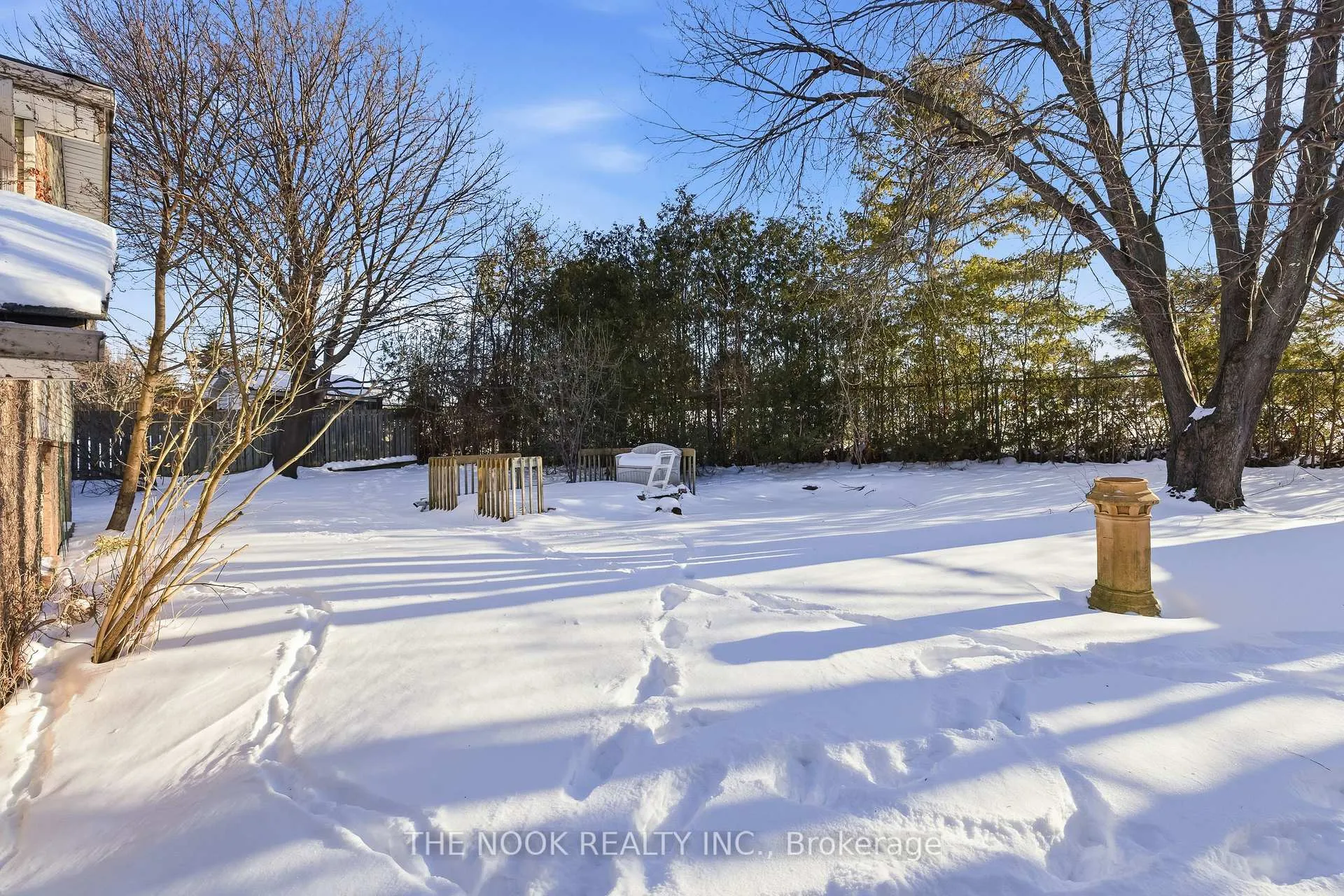 Photo 40 of 629 Capilano Crescent, Oshawa, Donevan — HOMEH