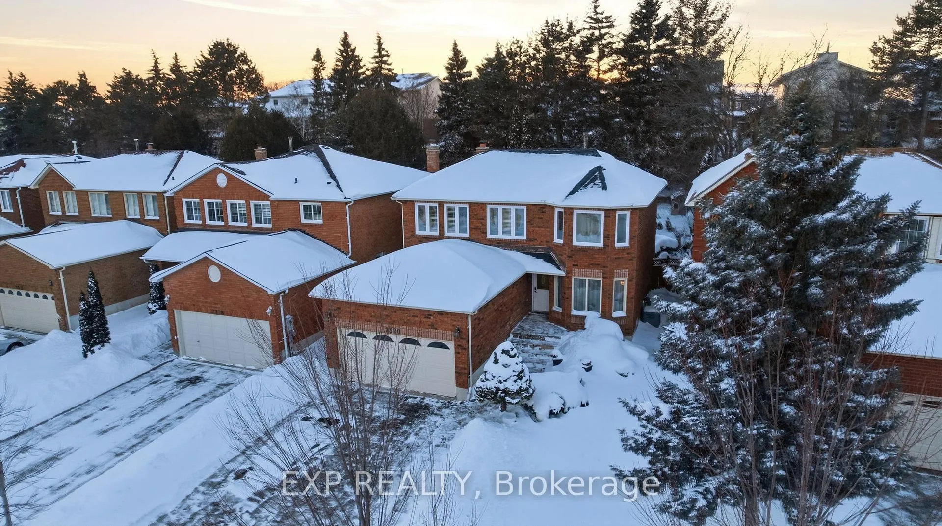 Photo 4 of 2320 Meriadoc Drive, Pickering, Brock Ridge — HOMEH