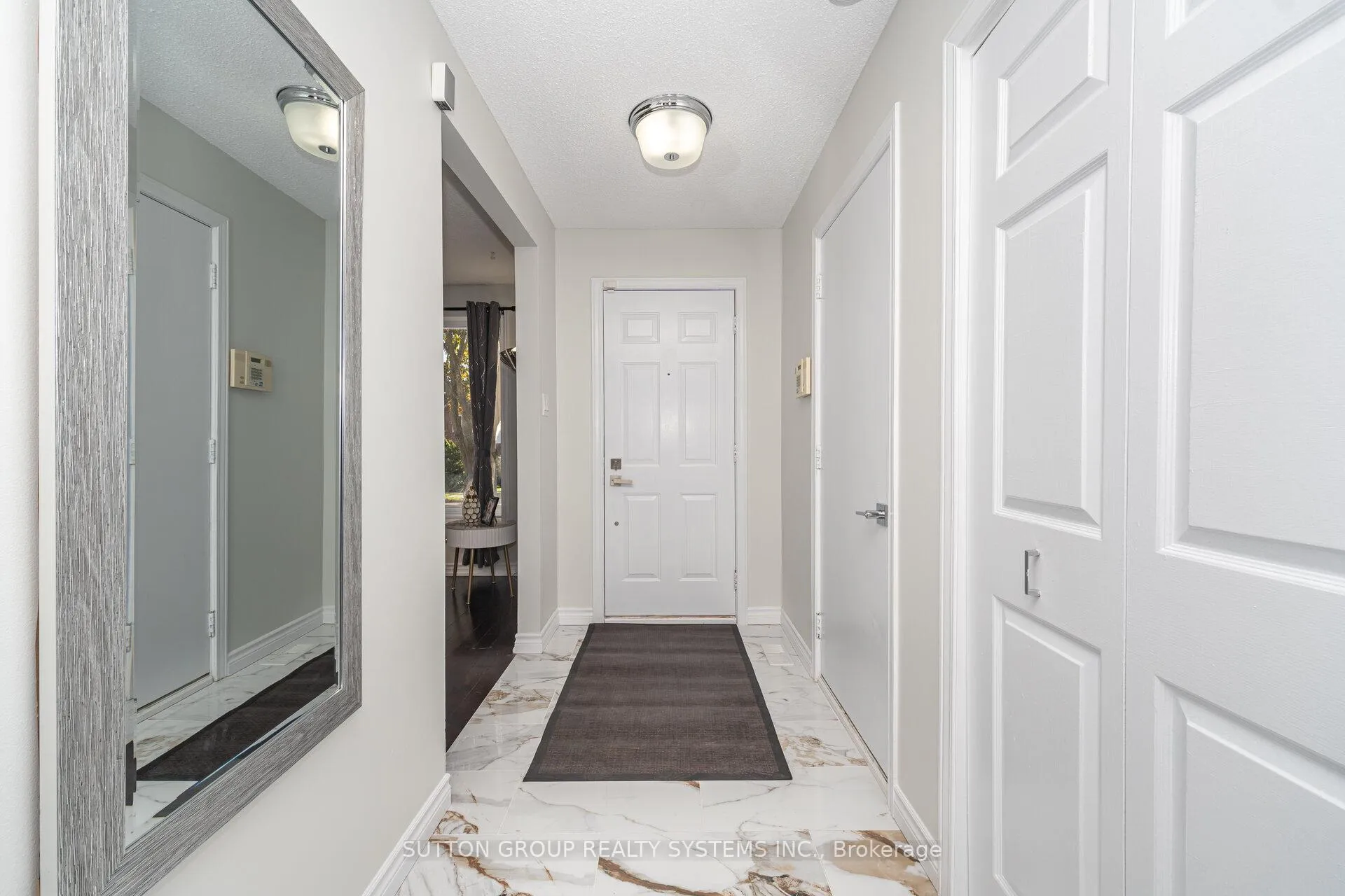 Photo 4 of 324 Ironwood Road, Guelph, Kortright West — HOMEH
