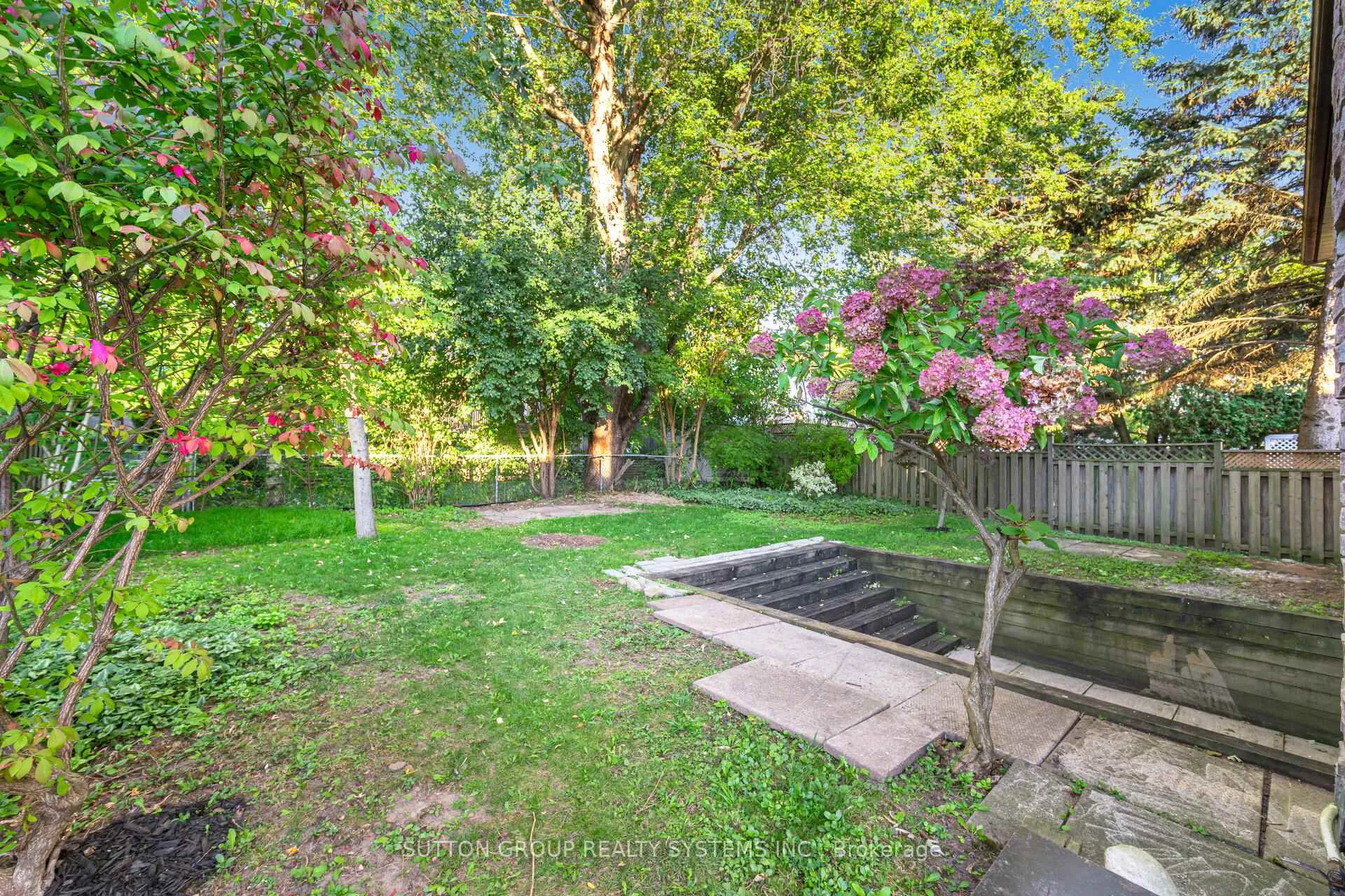 Photo 34 of 324 Ironwood Road, Guelph, Kortright West — HOMEH