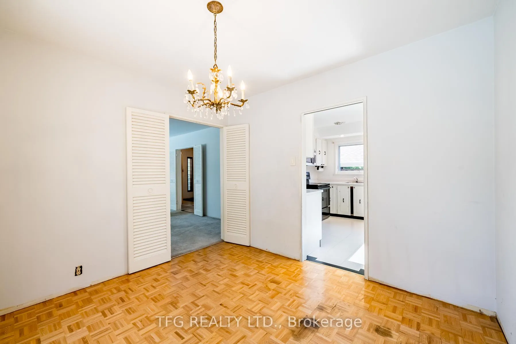 Photo 10 of 12 Arlene Crescent, Scarborough, Bendale — HOMEH