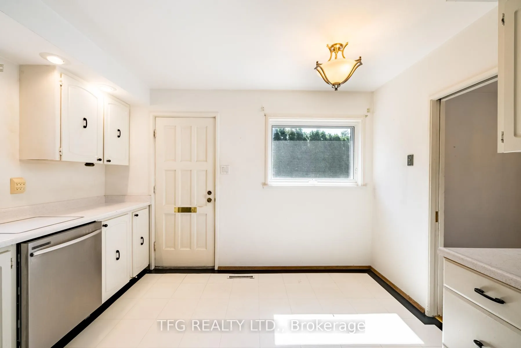 Photo 15 of 12 Arlene Crescent, Scarborough, Bendale — HOMEH