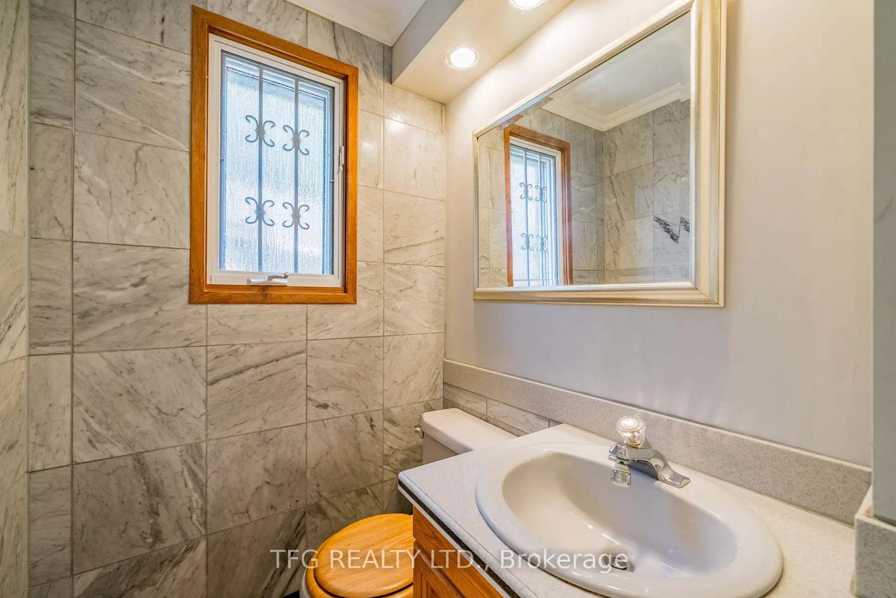 Photo 16 of 12 Arlene Crescent, Scarborough, Bendale — HOMEH