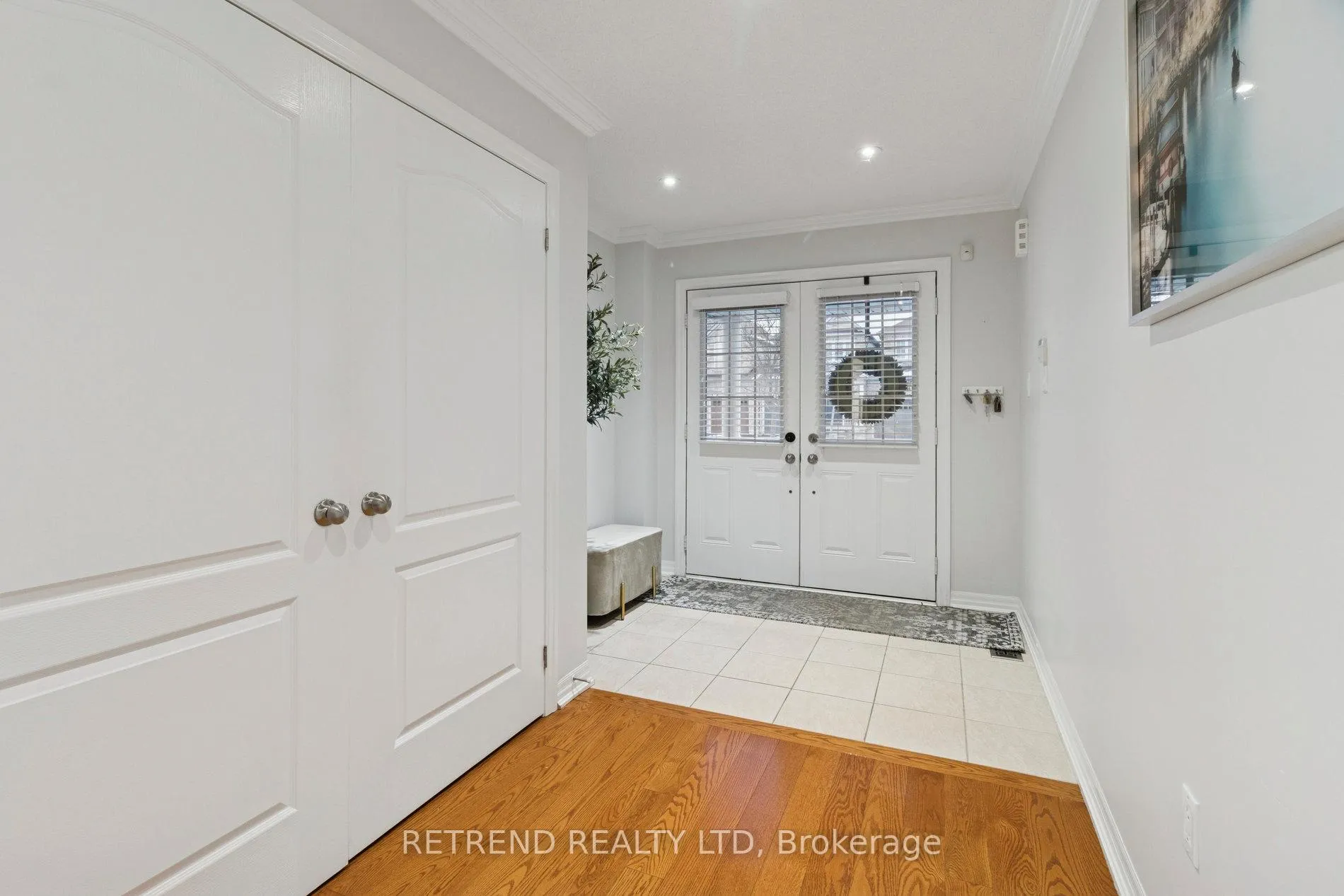 Photo 5 of 6 Summit Drive, Vaughan, Vellore Village — HOMEH