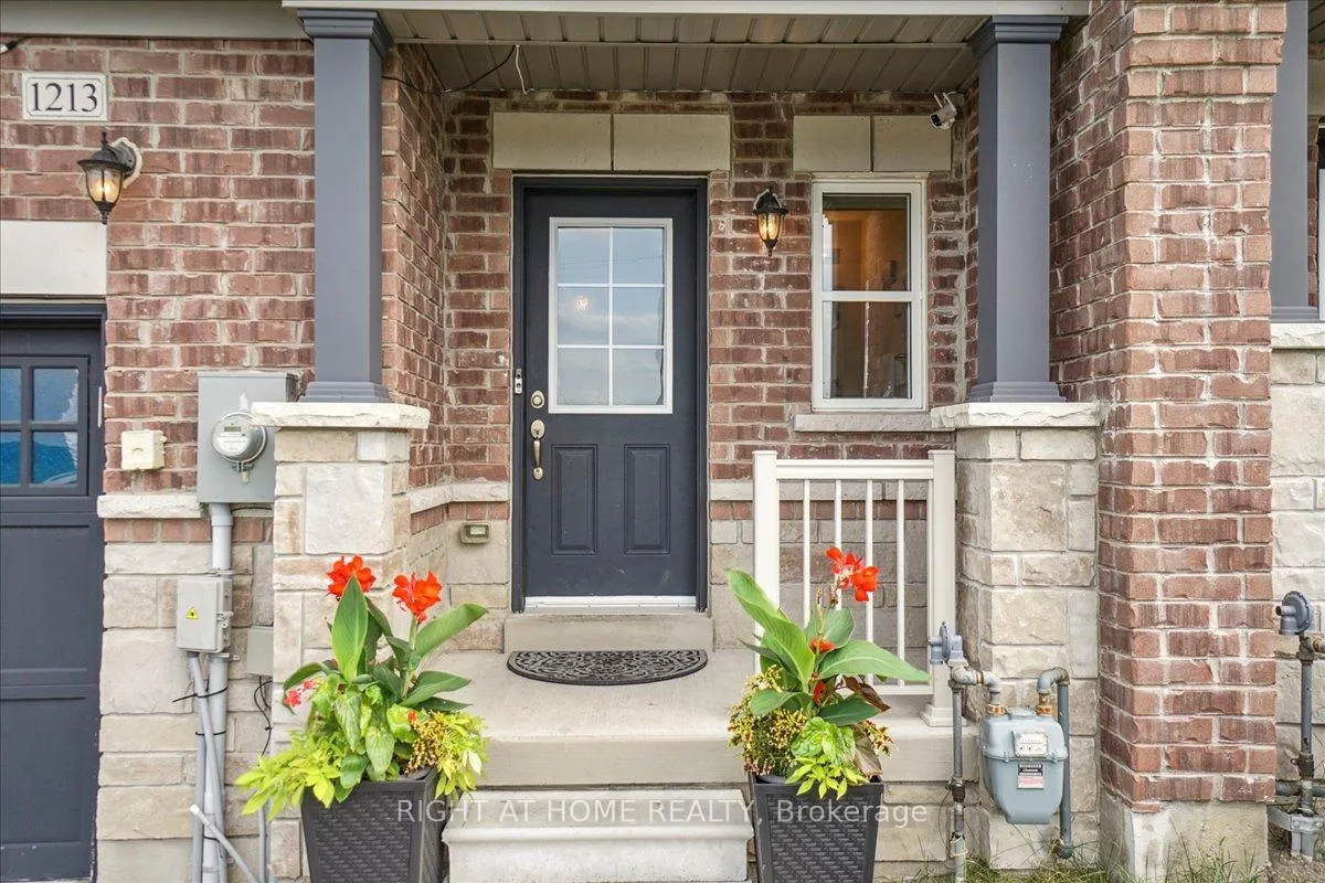 Photo 2 of 1213 Peelar Crescent, Innisfil, Lefroy — HOMEH