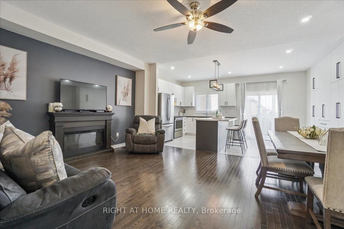 Photo 6 of 1213 Peelar Crescent, Innisfil, Lefroy — HOMEH