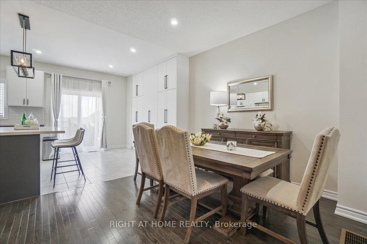 Photo 9 of 1213 Peelar Crescent, Innisfil, Lefroy — HOMEH