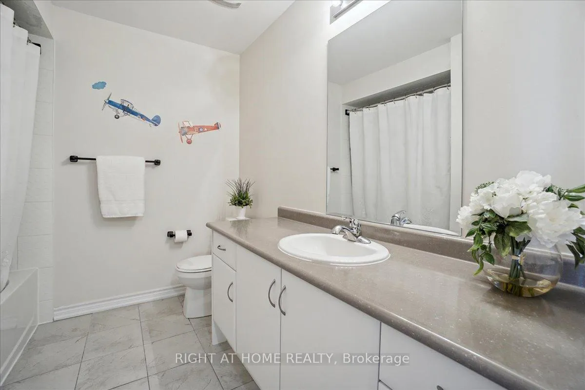 Photo 26 of 1213 Peelar Crescent, Innisfil, Lefroy — HOMEH
