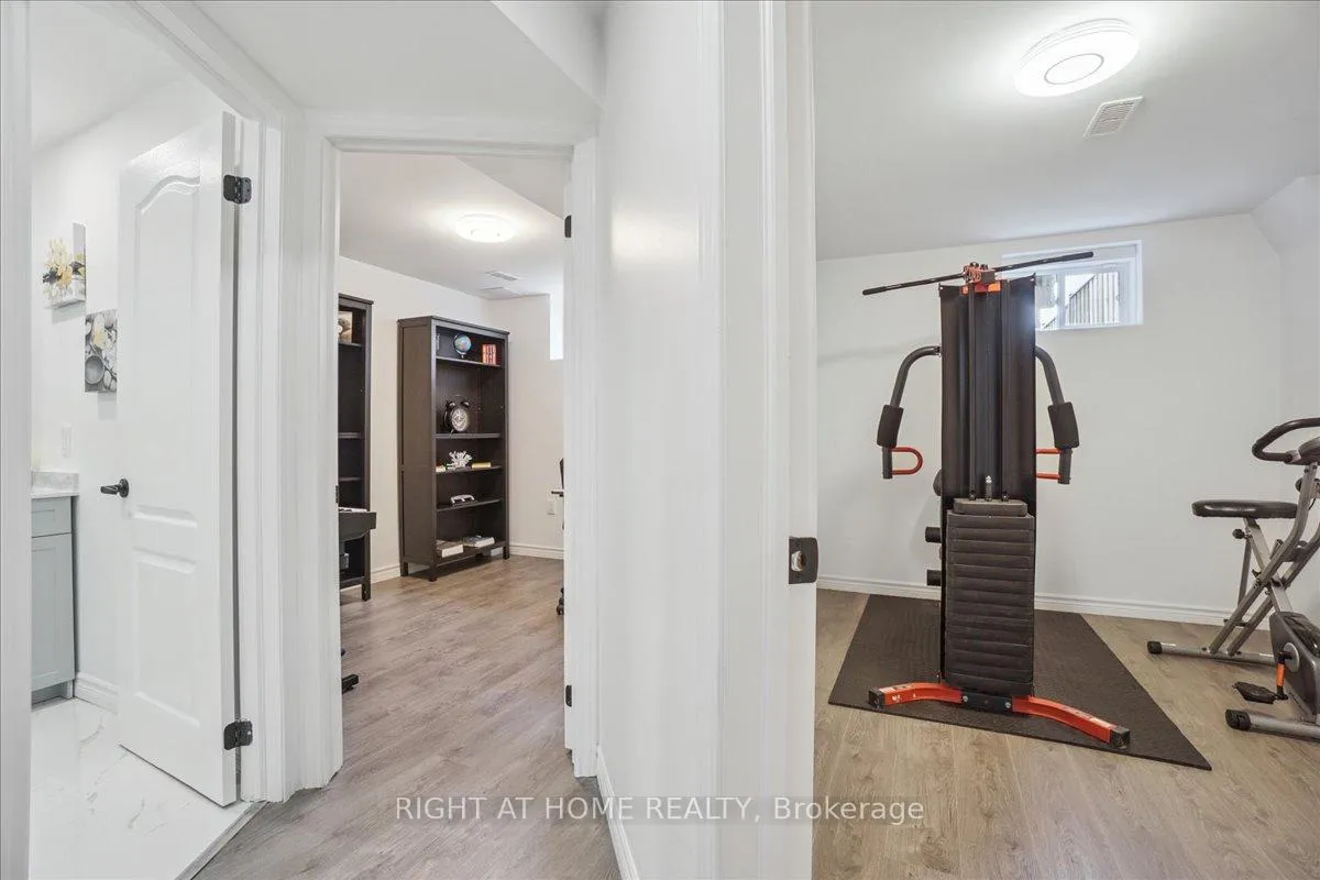Photo 31 of 1213 Peelar Crescent, Innisfil, Lefroy — HOMEH