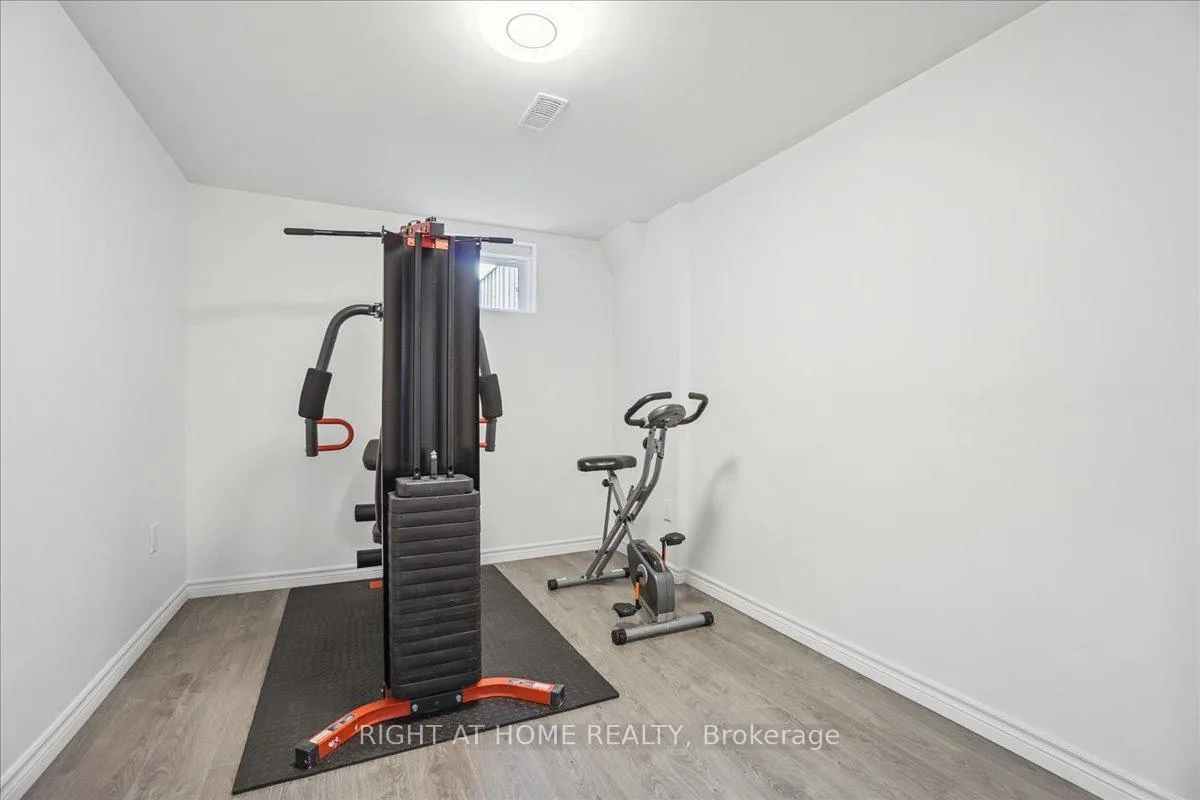 Photo 34 of 1213 Peelar Crescent, Innisfil, Lefroy — HOMEH