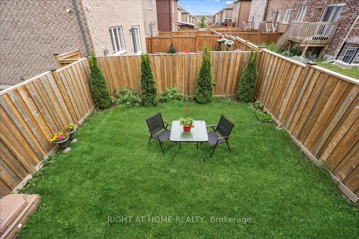 Photo 40 of 1213 Peelar Crescent, Innisfil, Lefroy — HOMEH
