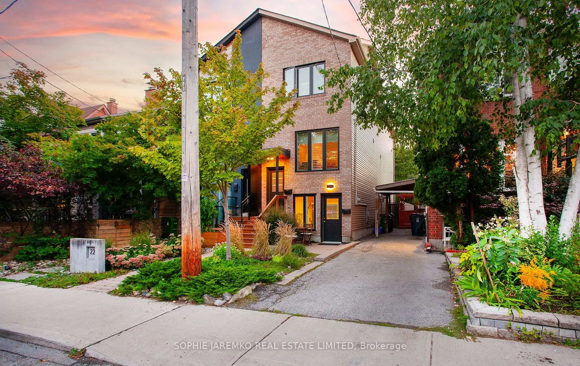 Front of 26 Greensides Avenue
