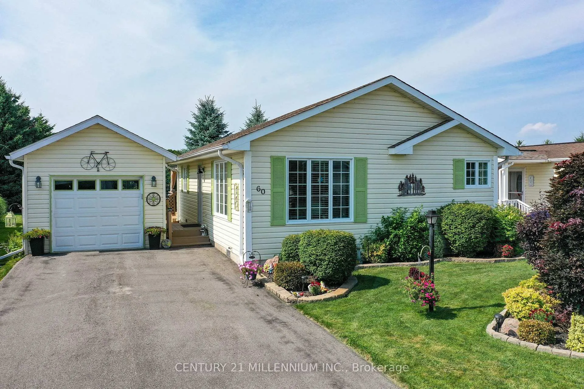 Photo 1 of 60 Pennsylvania Avenue, Wasaga Beach — HOMEH