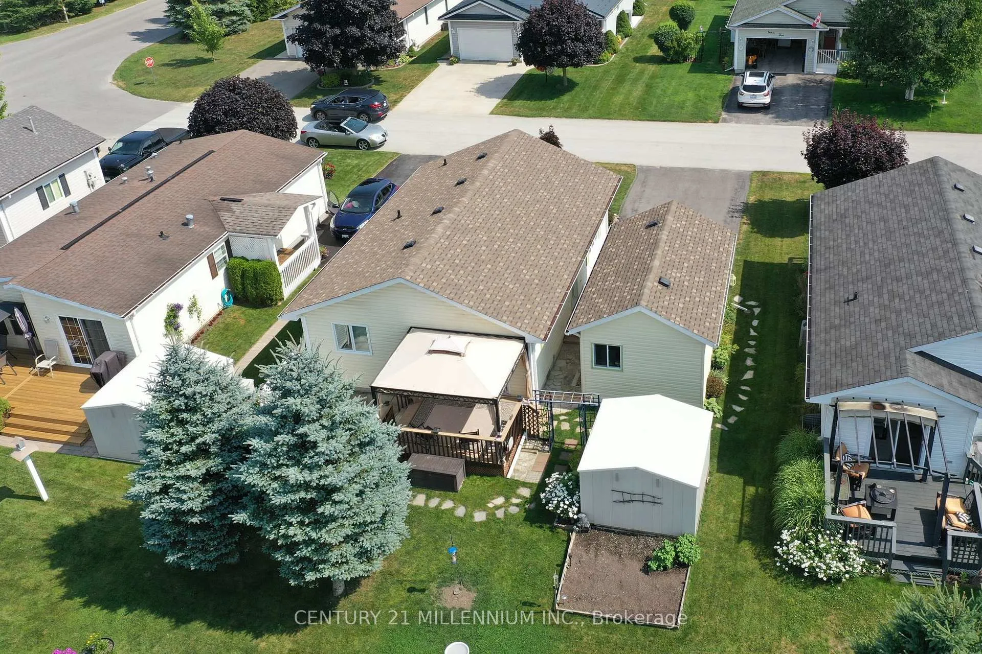 Photo 5 of 60 Pennsylvania Avenue, Wasaga Beach — HOMEH