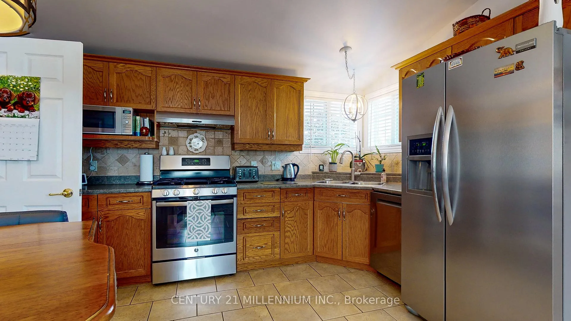 Photo 26 of 60 Pennsylvania Avenue, Wasaga Beach — HOMEH