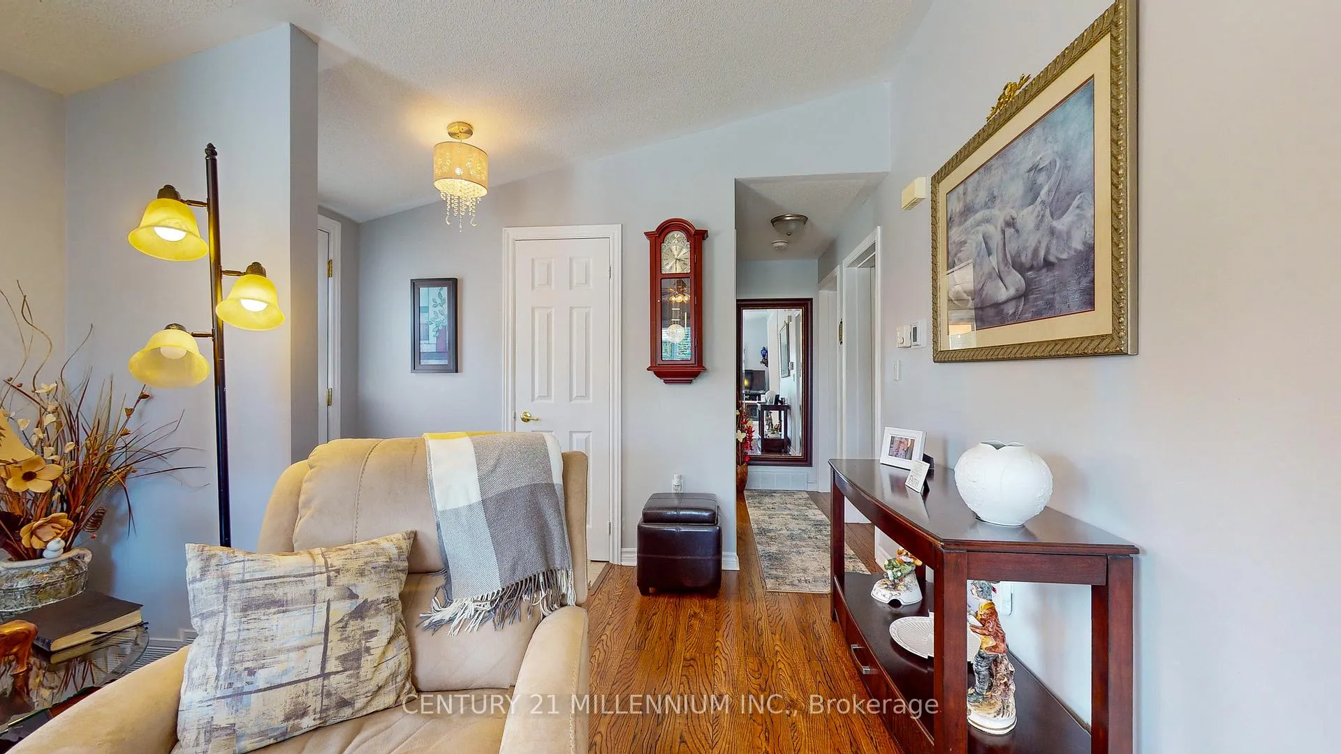 Photo 29 of 60 Pennsylvania Avenue, Wasaga Beach — HOMEH