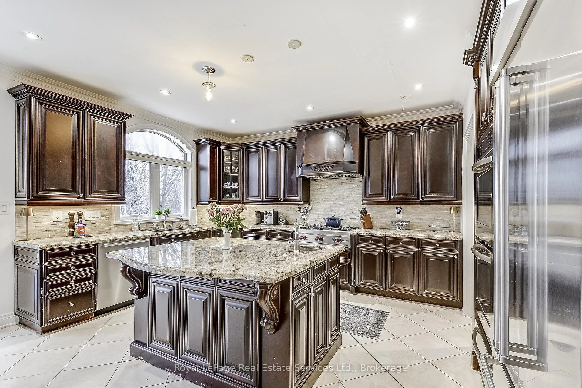 Photo 11 of 2331 Rideau Drive, Oakville, Joshua Creek — HOMEH