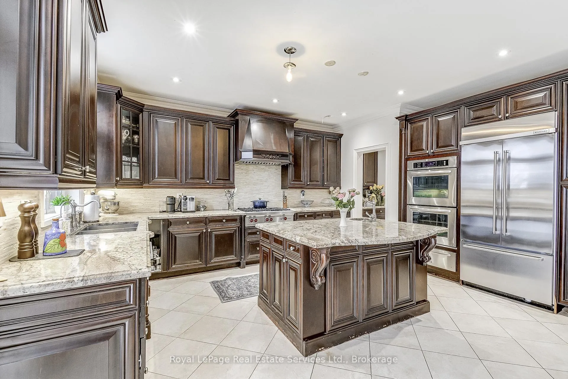 Photo 12 of 2331 Rideau Drive, Oakville, Joshua Creek — HOMEH