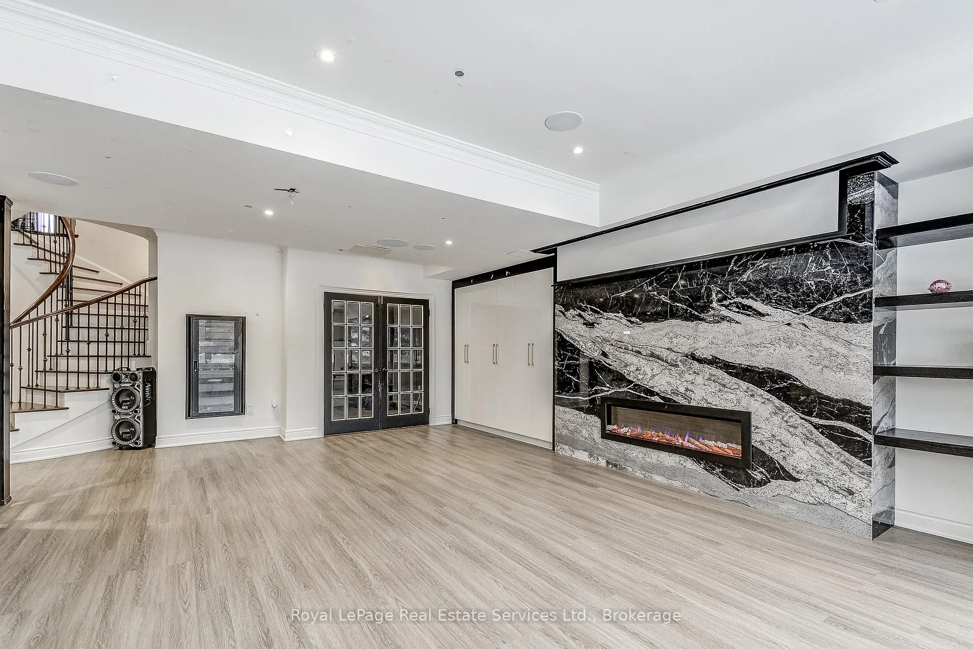 Photo 38 of 2331 Rideau Drive, Oakville, Joshua Creek — HOMEH