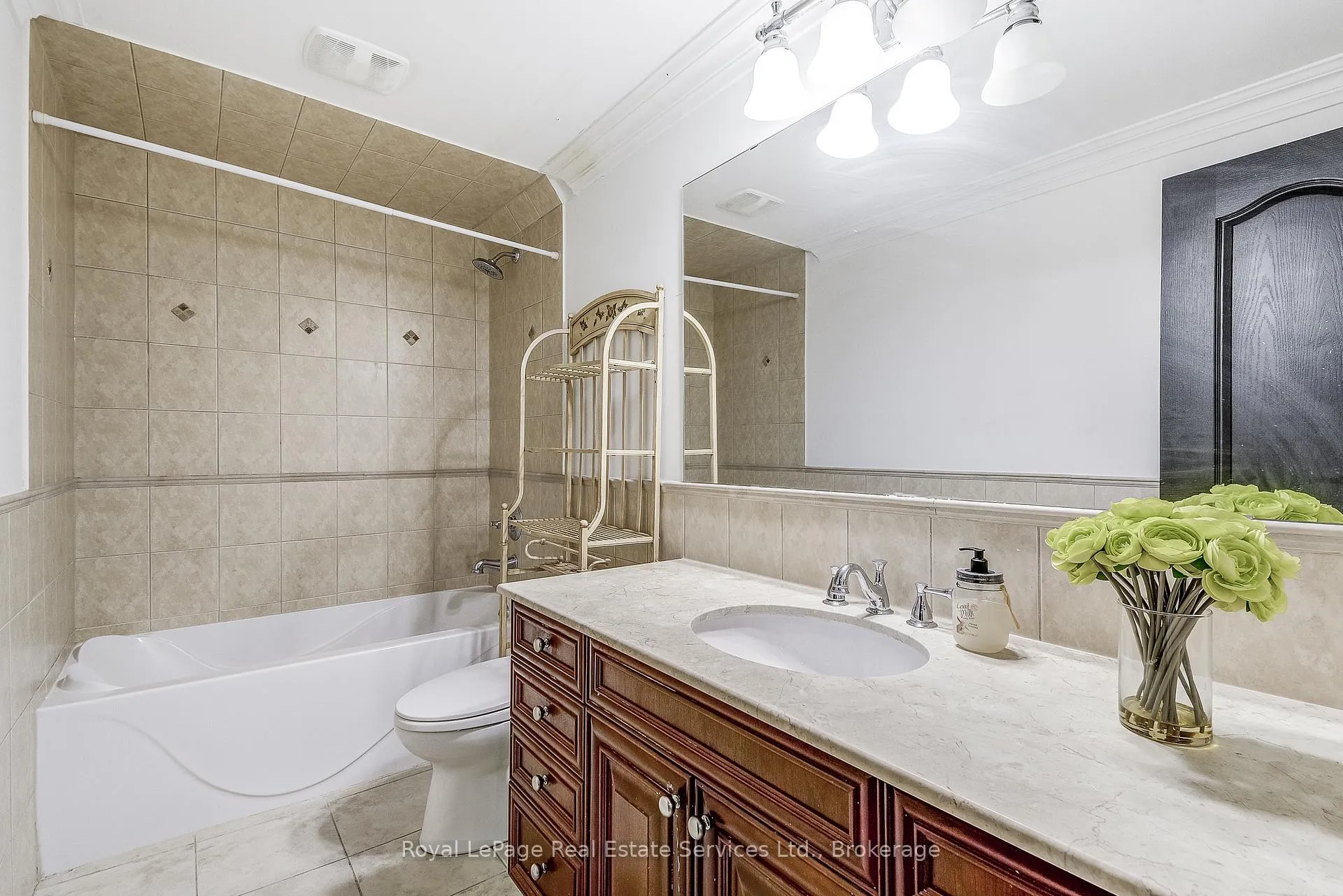 Photo 39 of 2331 Rideau Drive, Oakville, Joshua Creek — HOMEH