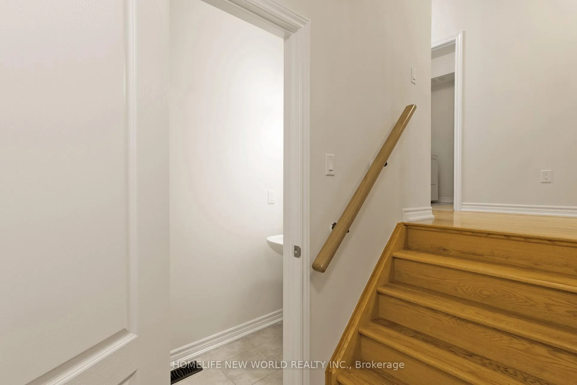 Photo 11 of 85 Living Crescent, Markham, Victoria Square — HOMEH