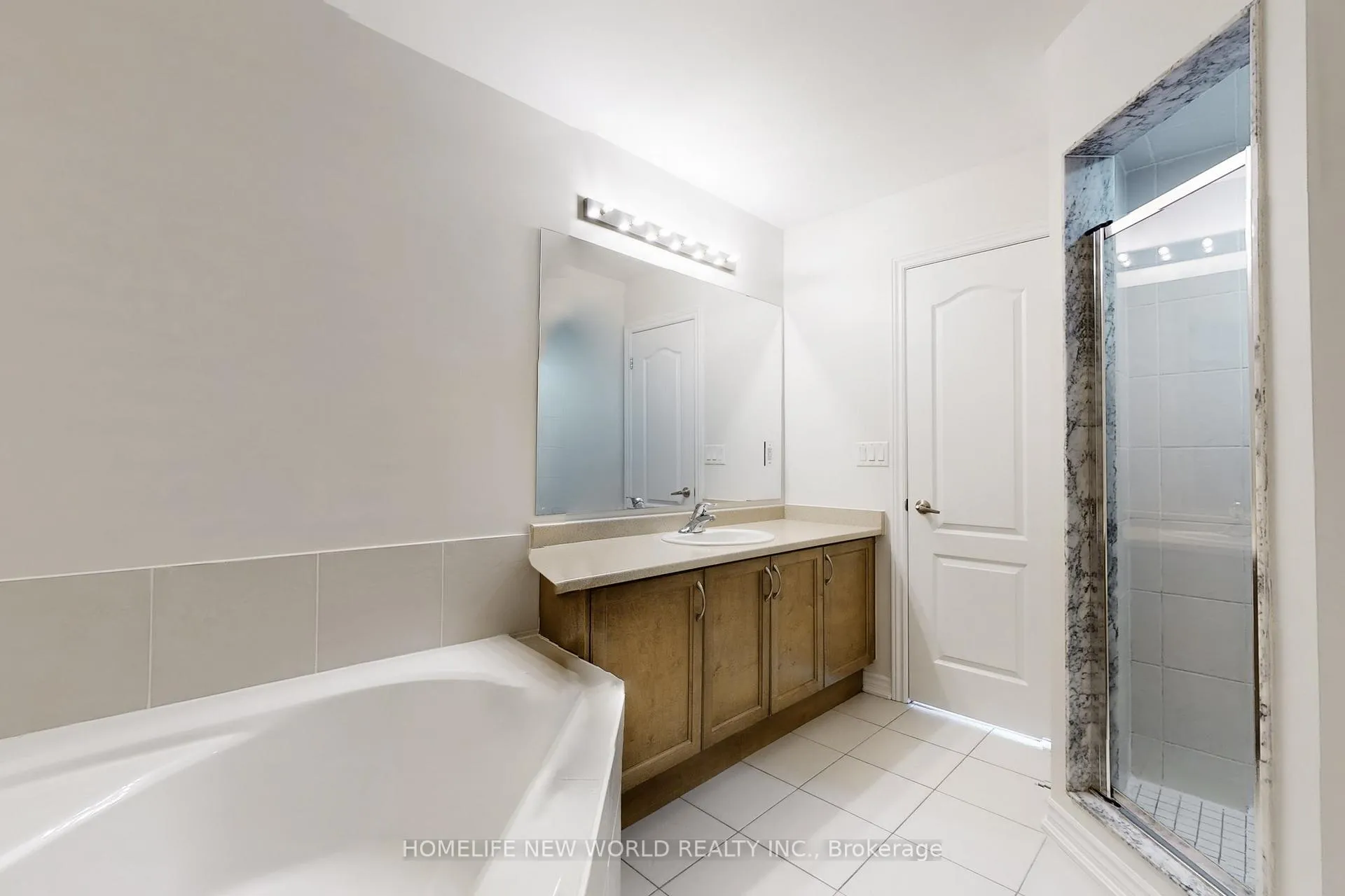 Photo 20 of 85 Living Crescent, Markham, Victoria Square — HOMEH