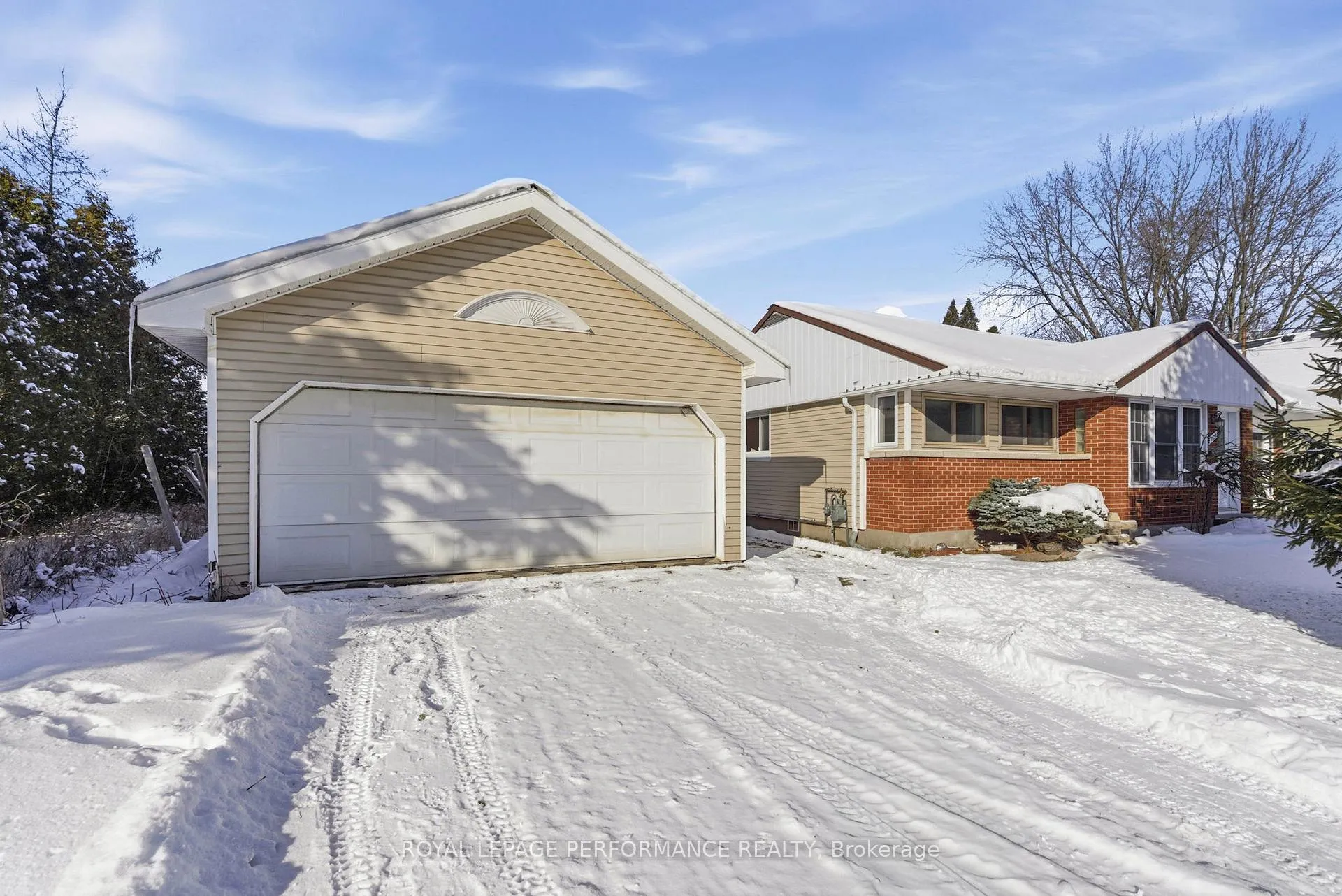 Photo 1 of 724 St Antoine Street, Cornwall — HOMEH
