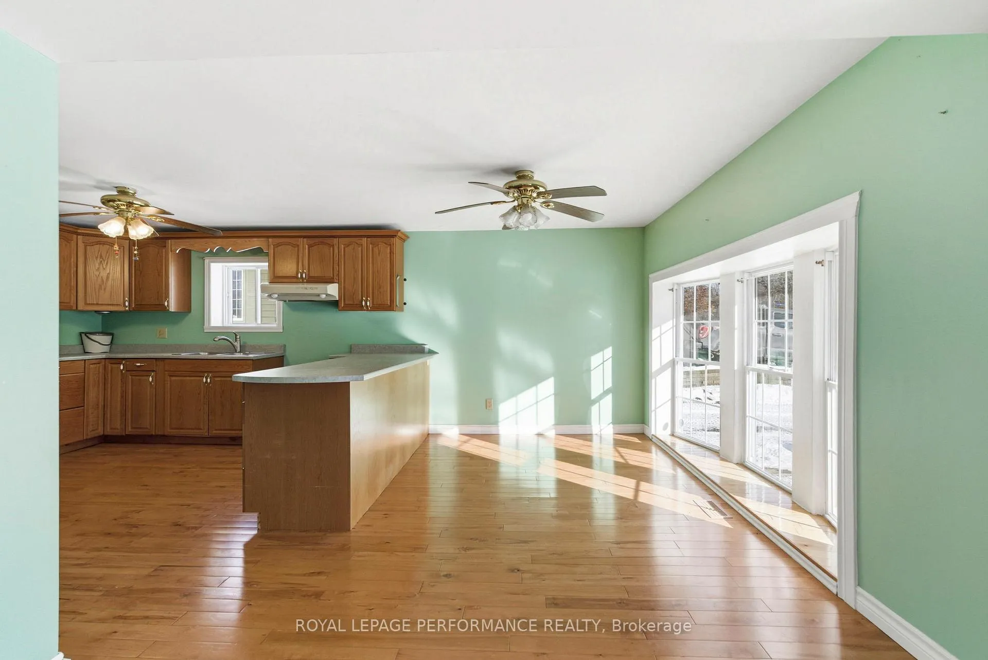 Photo 13 of 724 St Antoine Street, Cornwall — HOMEH